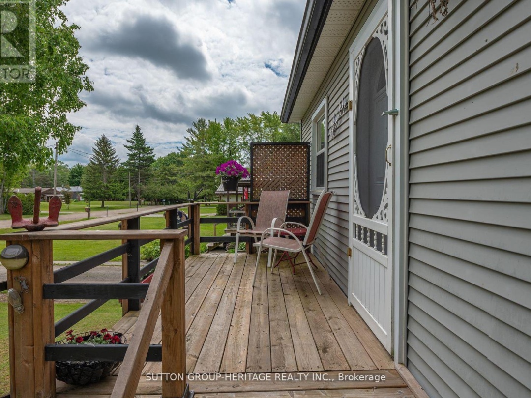 15 Sackitt Road, Cameron Lake