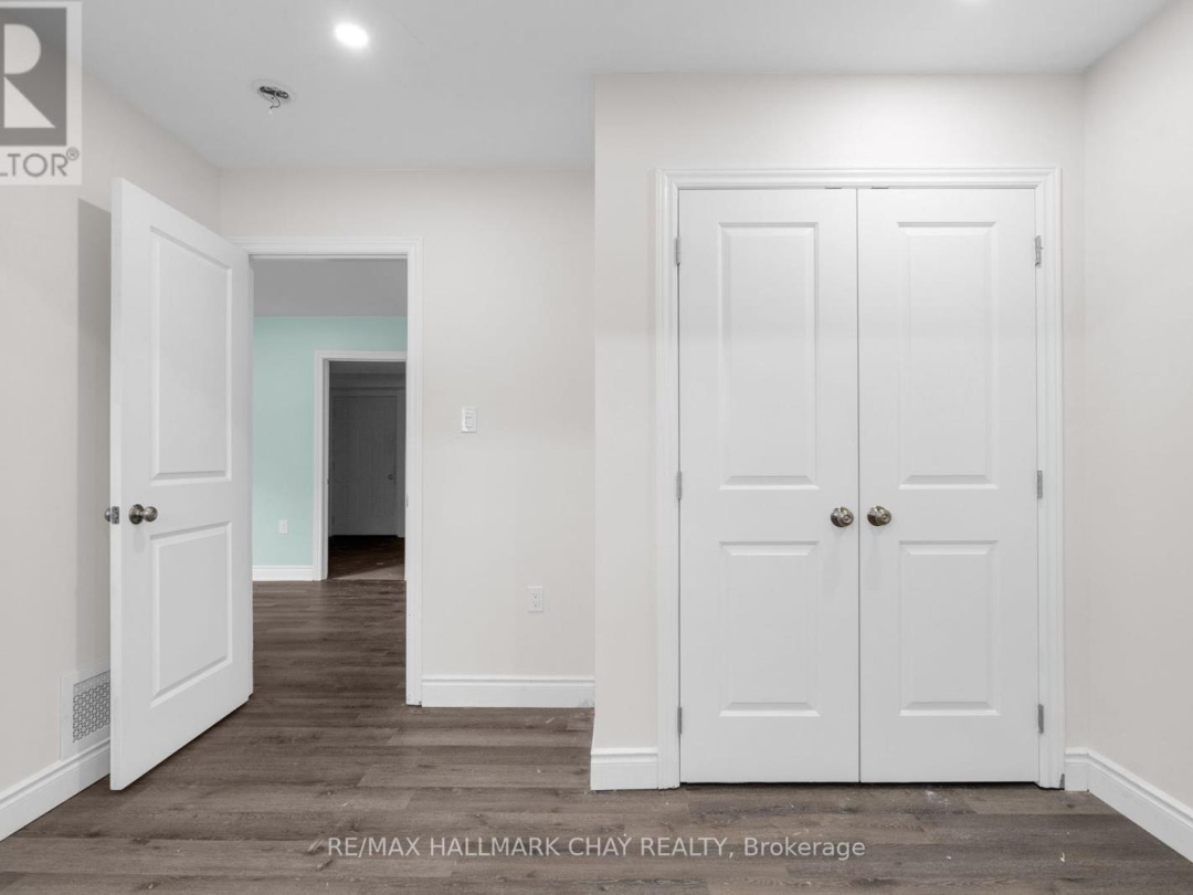 2052 MARCHMONT ROAD, 