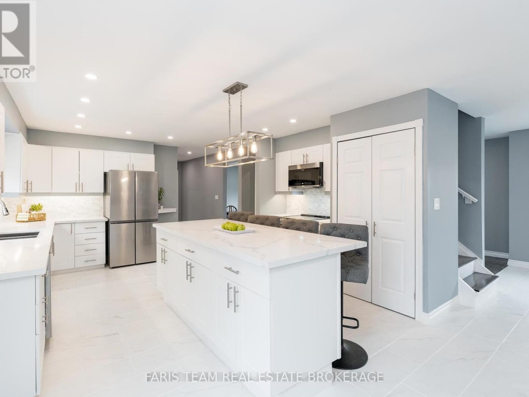 15 LANKIN AVENUE, 