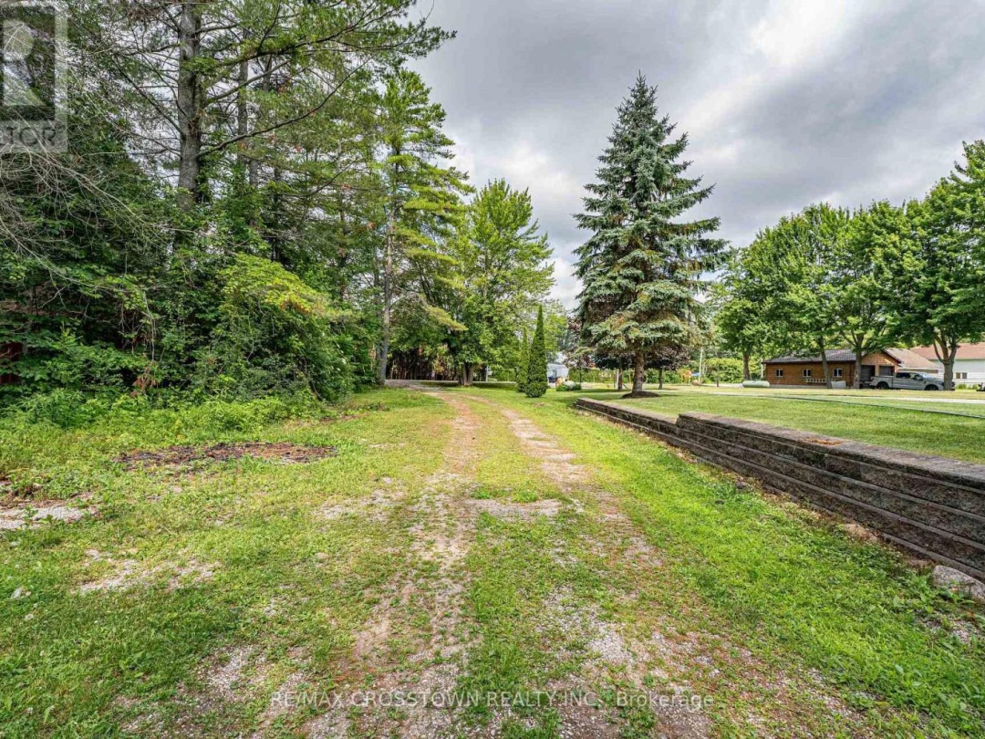 1705 PENINSULA PT ROAD,