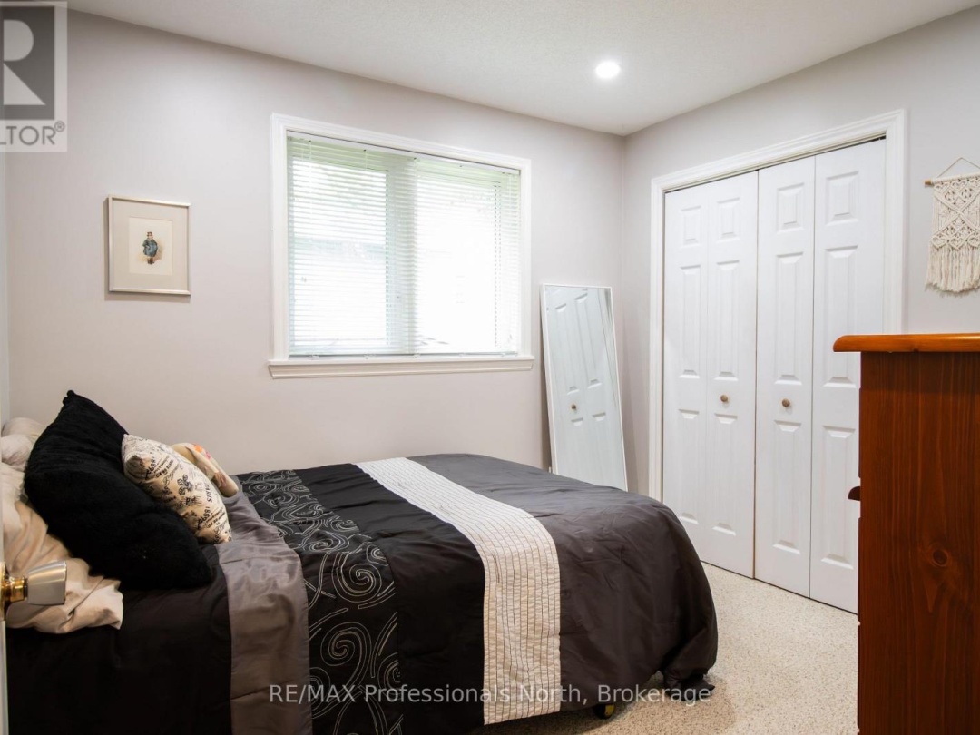 36 B SPENCER STREET, 