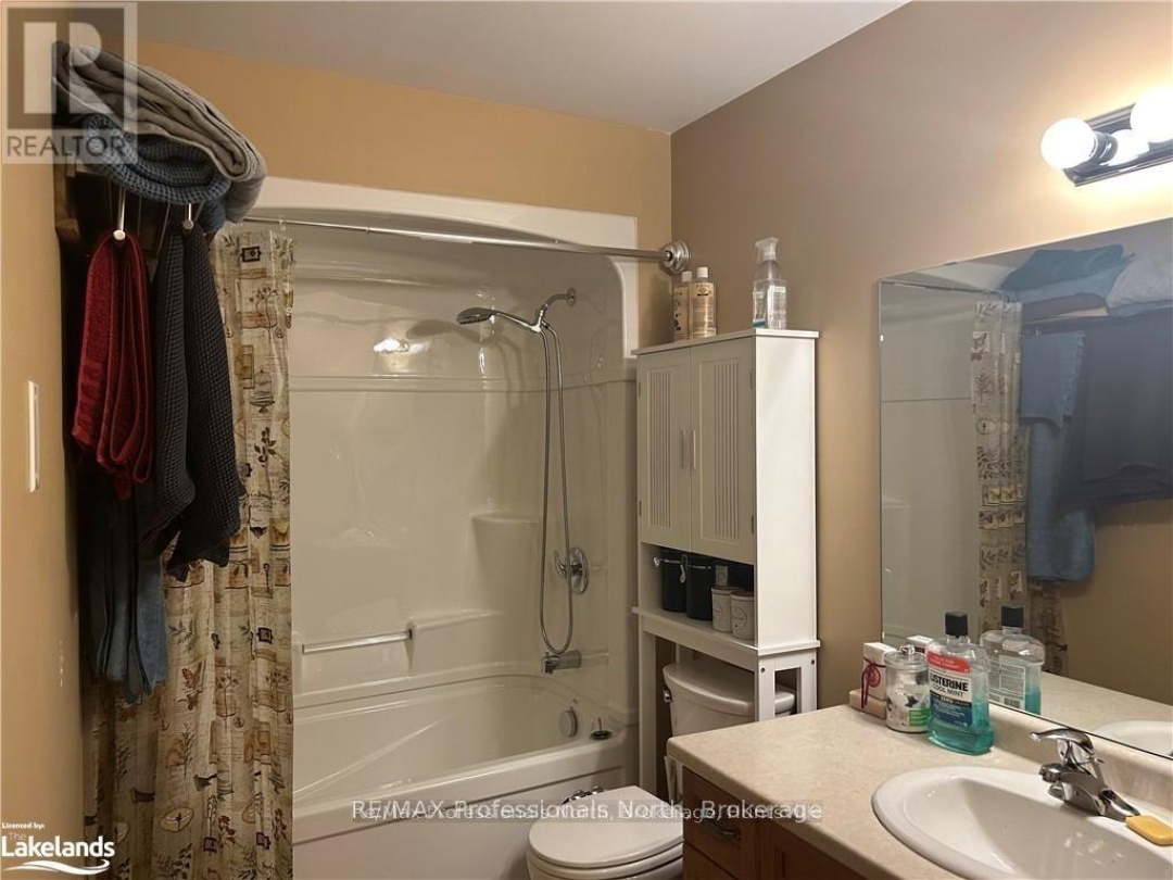 20 - 1591 HIDDEN VALLEY ROAD, 