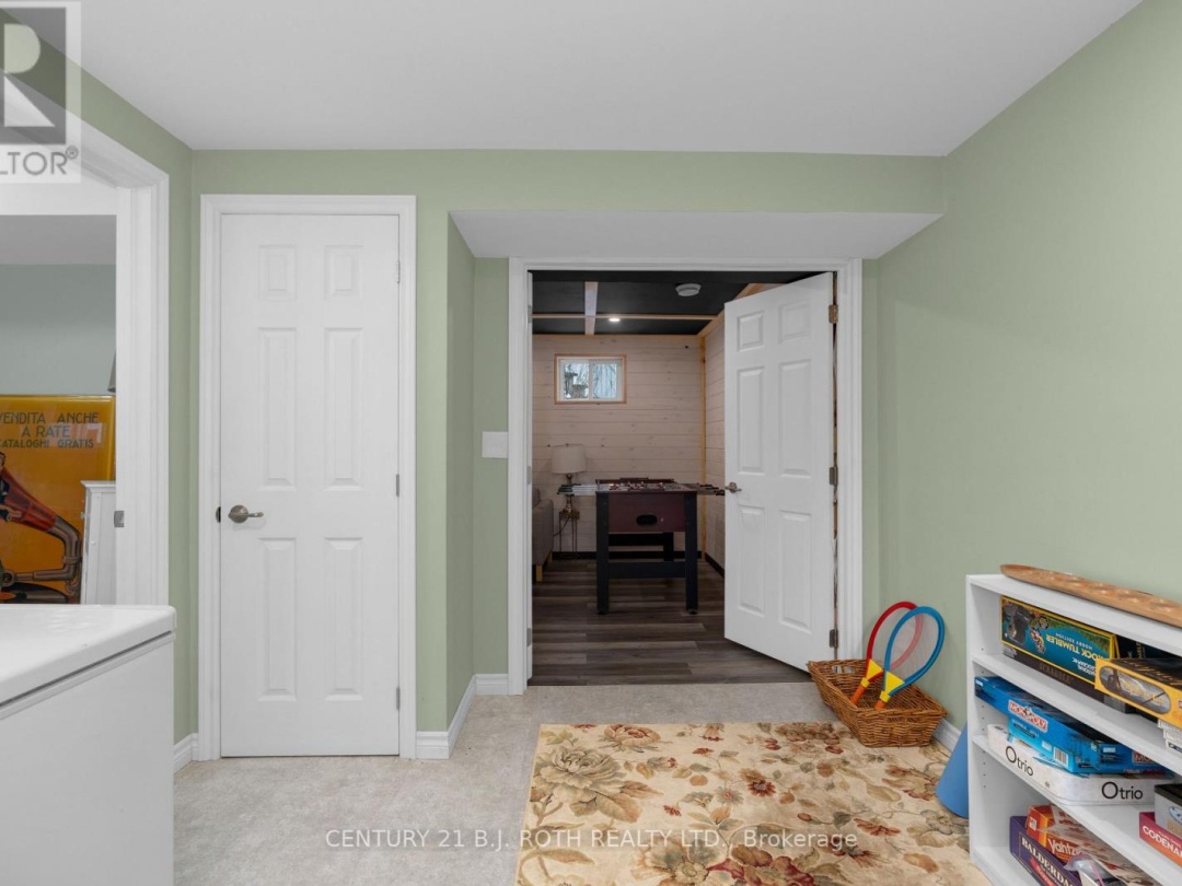 239 AVERY POINT ROAD, 