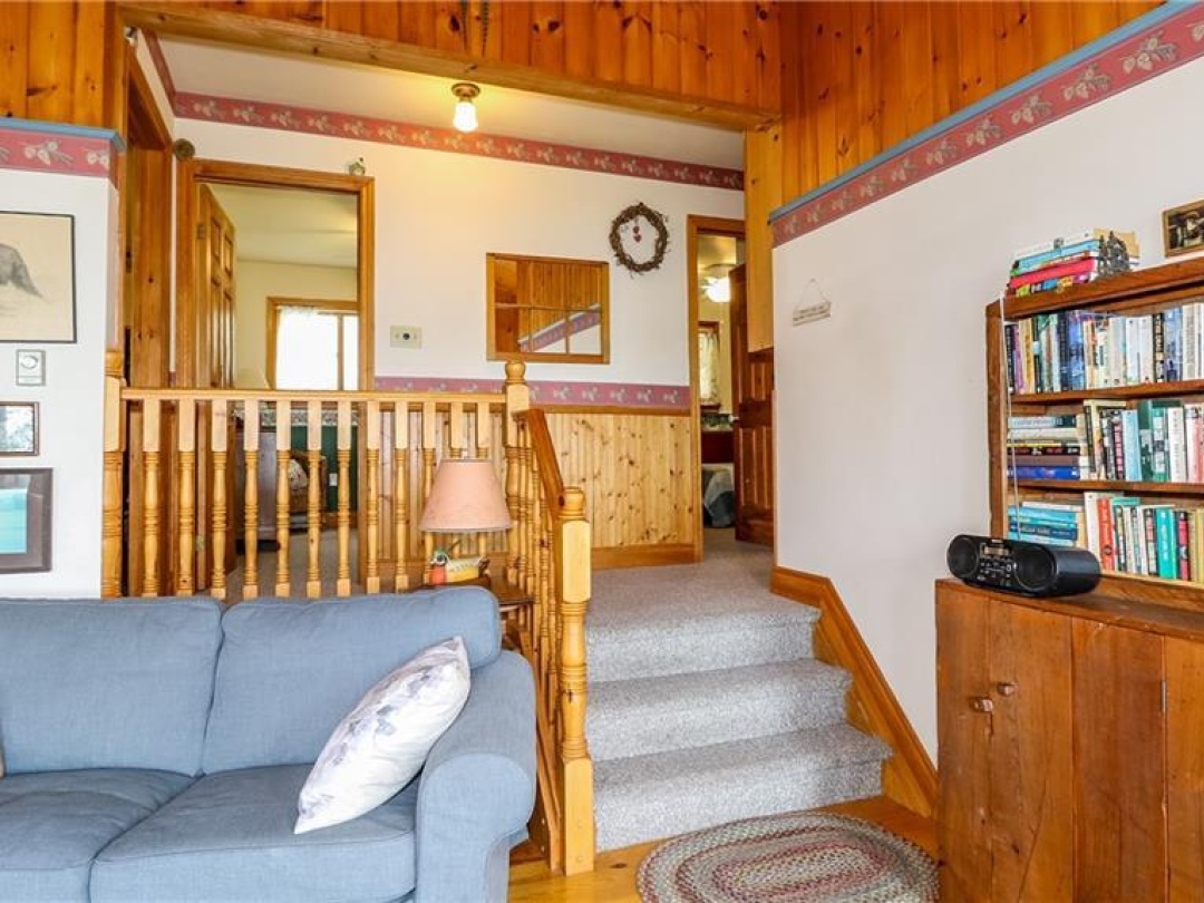 3822 Glenrest Drive Drive, Lake Simcoe