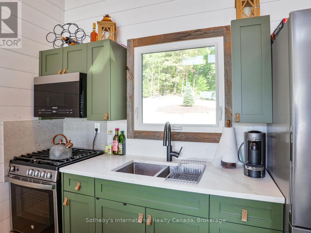 1211 PLUTO TRAIL, 