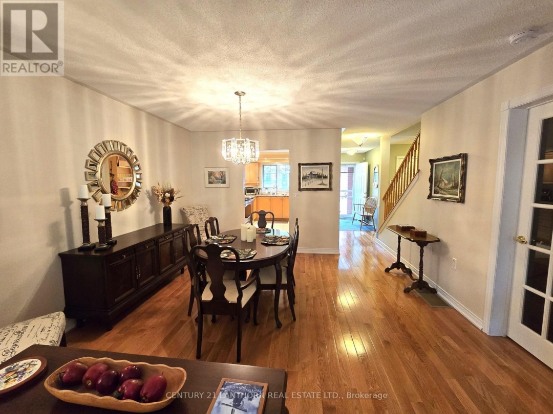 UNIT #310 - 30 MUSEUM DRIVE, 