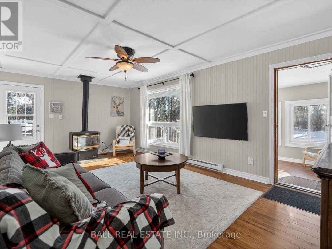 25 BAYVIEW ESTATE ROAD, Sturgeon Lake