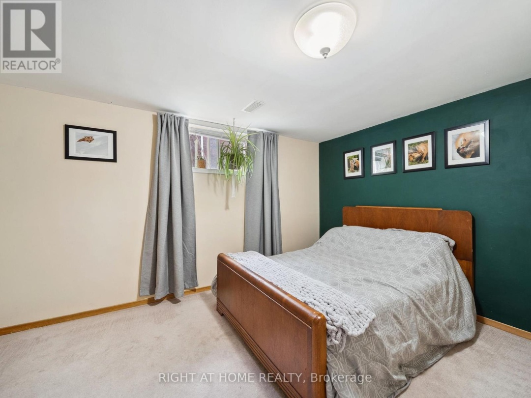 1857 KENSINGTON PLACE, 