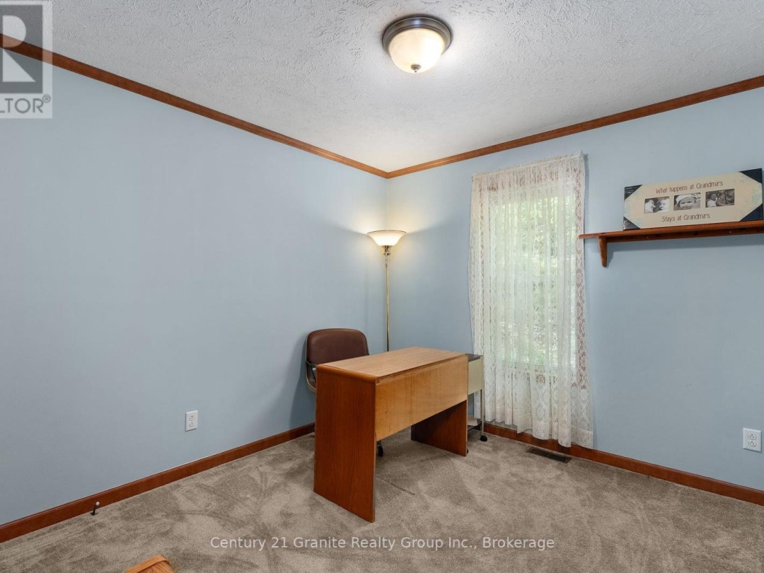 2275 KENNISIS LAKE ROAD, 