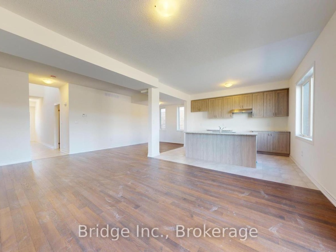 12 HILLCROFT WAY, 