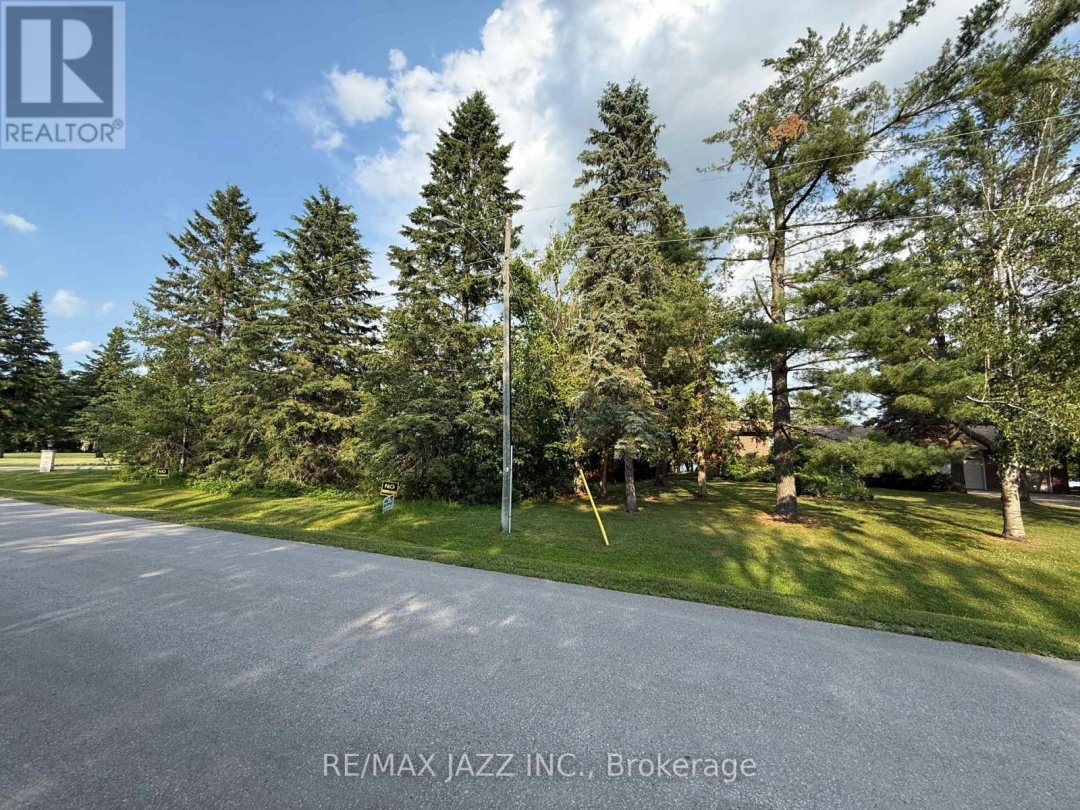90/92 PINEWOOD BOULEVARD, 