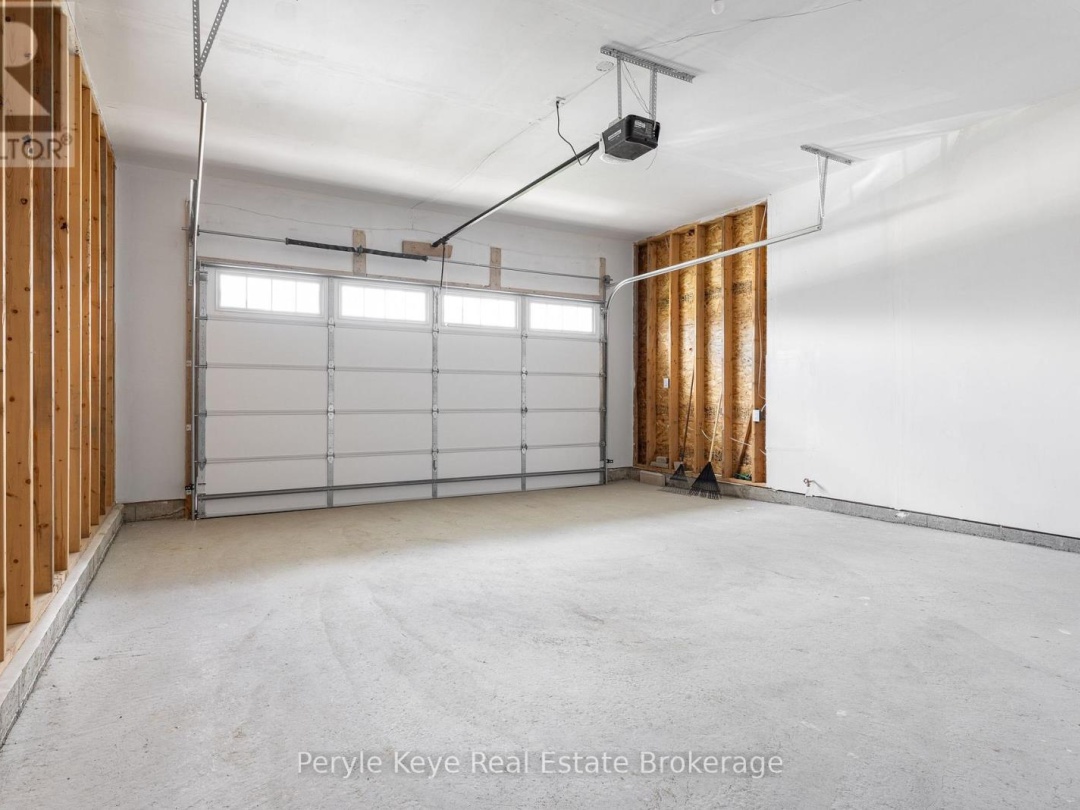 30 DYER CRESCENT, 