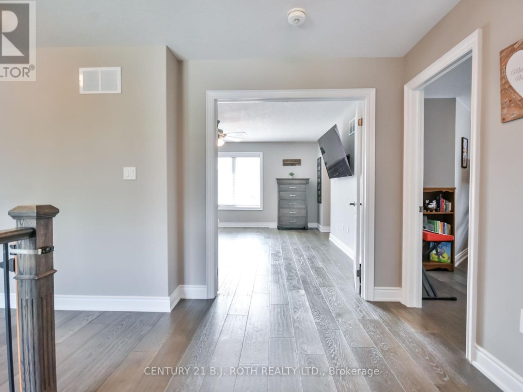 3428 TIMBERLINE AVENUE, 