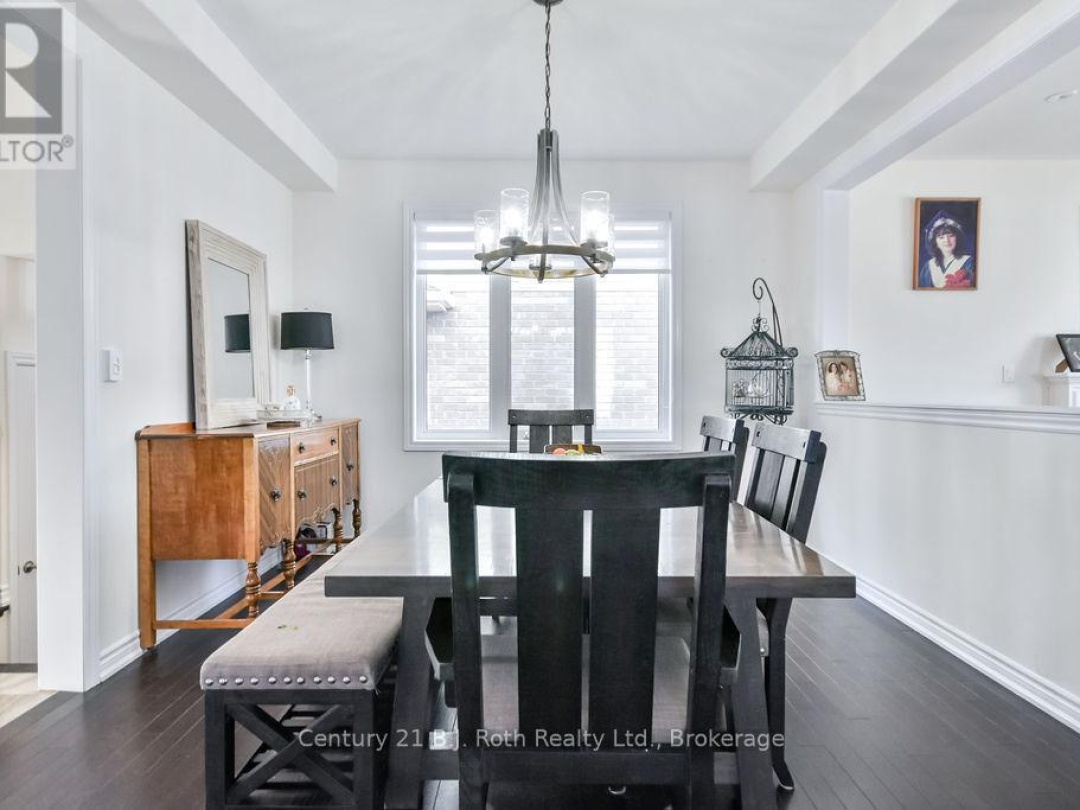 3040 Orion Boulevard, Orillia