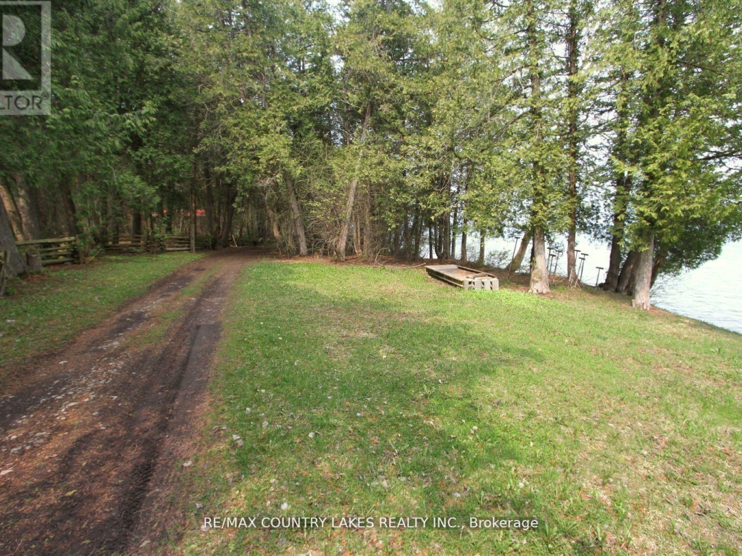   , Lake Simcoe