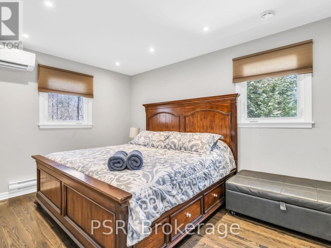4453 Orkney Beach Road, Lake Simcoe
