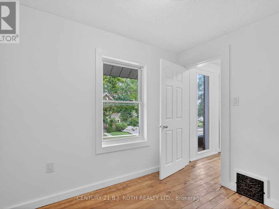 153 LACLIE STREET, 