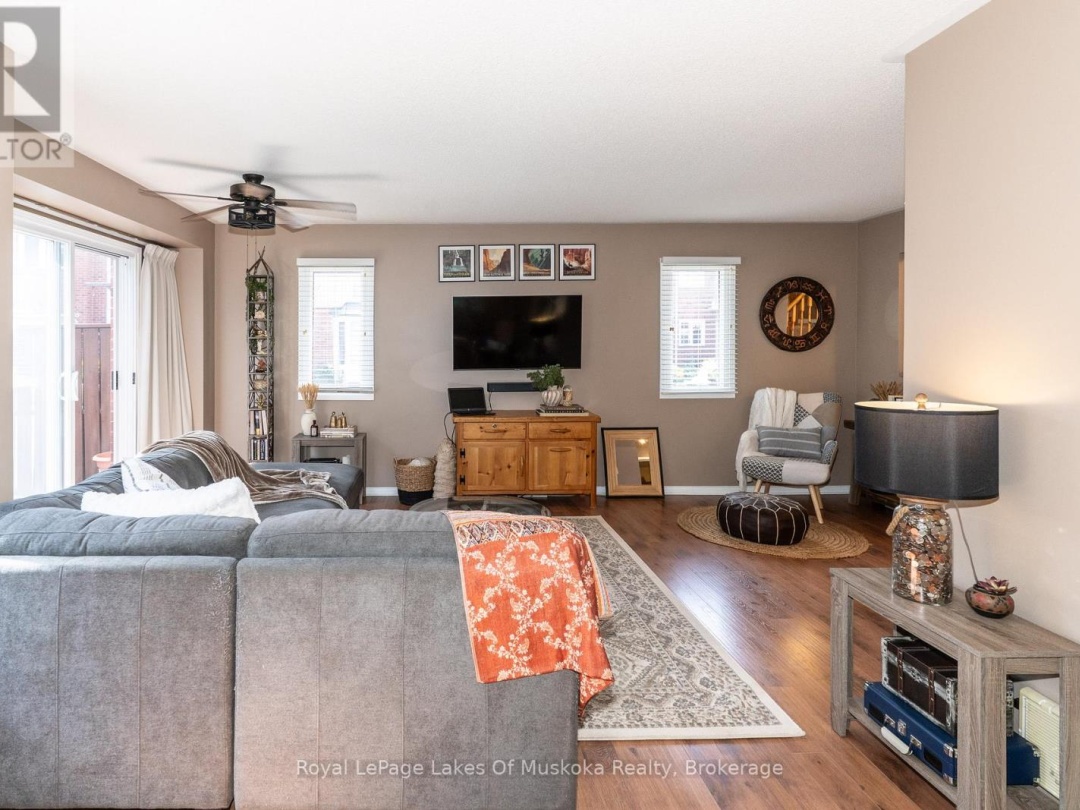 50 SHORELINE DRIVE, Muskoka River