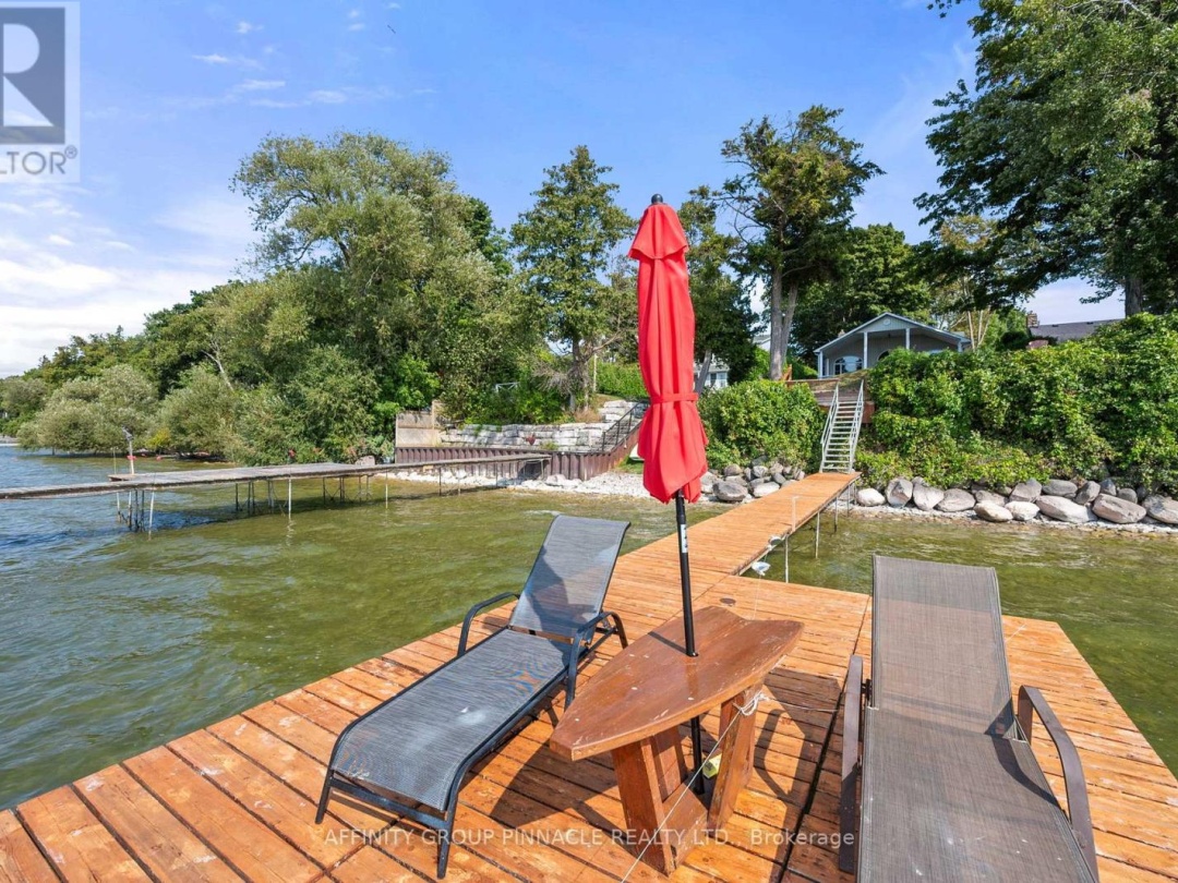 44 Cedar Beach Road, Lake Simcoe