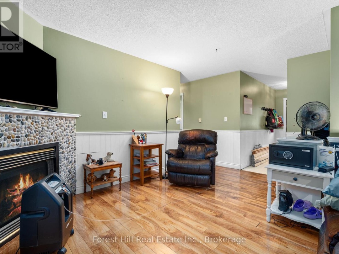 12 CRESTVIEW DRIVE, 