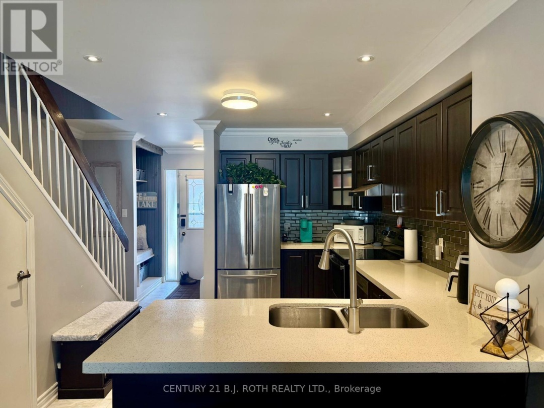 6 - 70 LAGUNA PARKWAY, Lake Simcoe