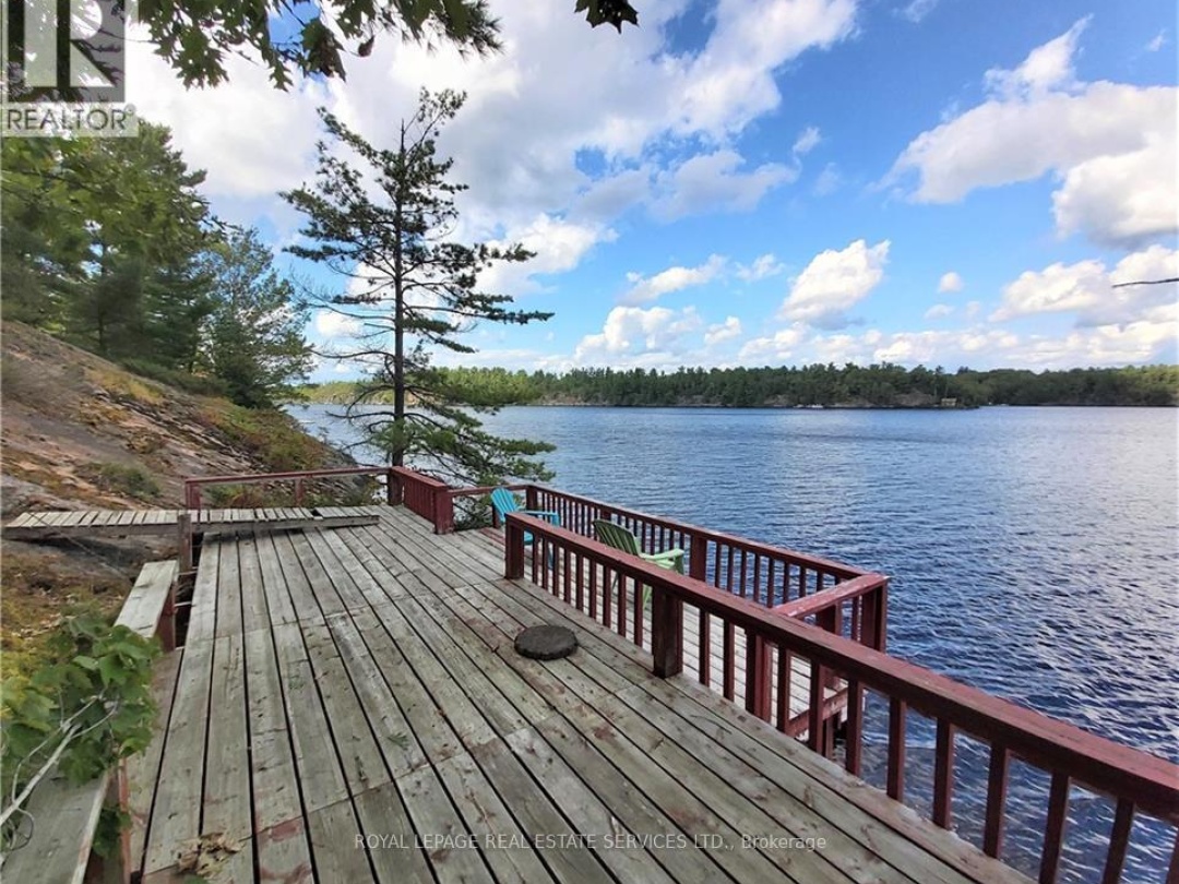 1327-1329 WOODLAND DRIVE, Muldrew Lake