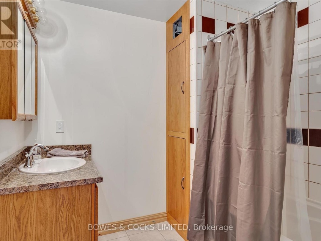 240 LAKESHORE DRIVE, 