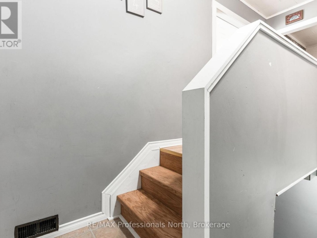 3866 DEEP BAY ROAD, 