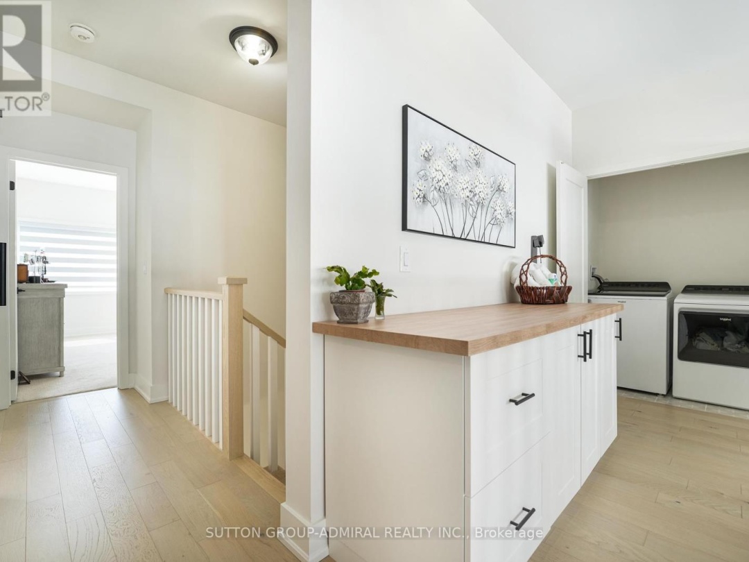 42 Ruby Crescent, Lake Simcoe