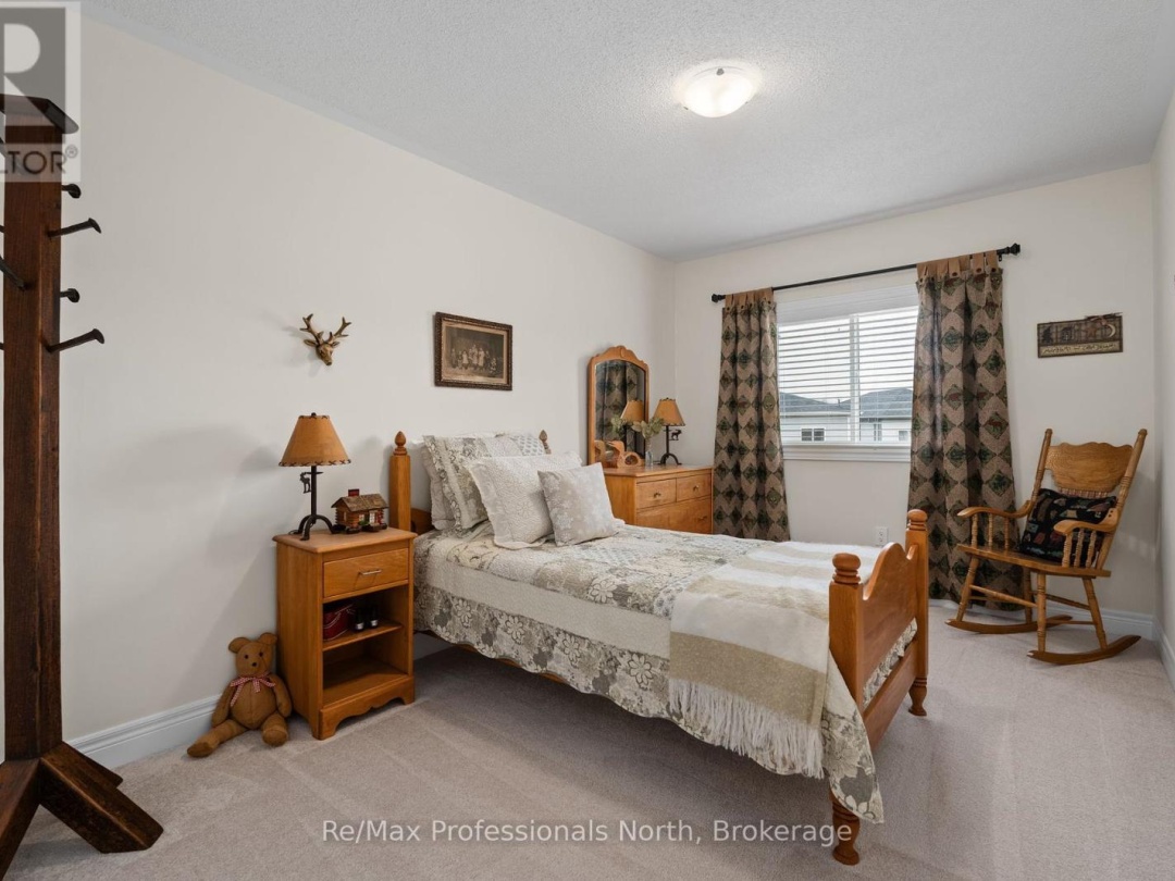 160 DAFFODIL COURT, 