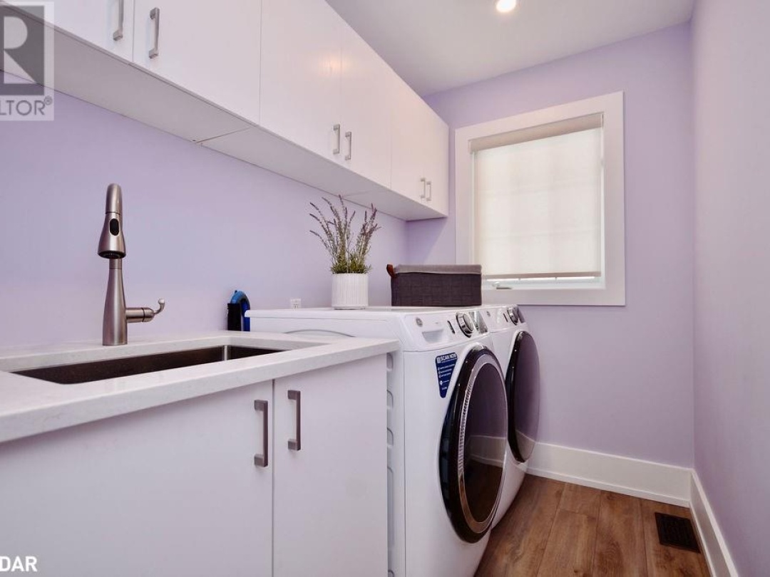 1348 Hawk Ridge Crescent, Severn