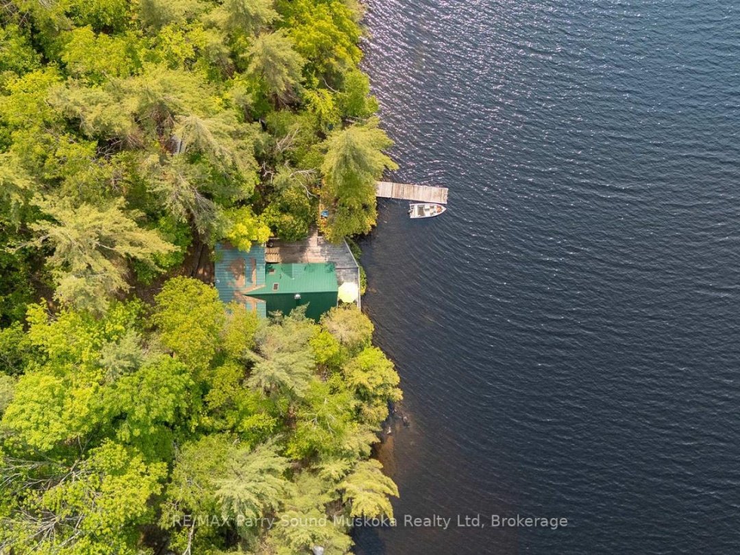 124 HEALEY LAKE WATER, 