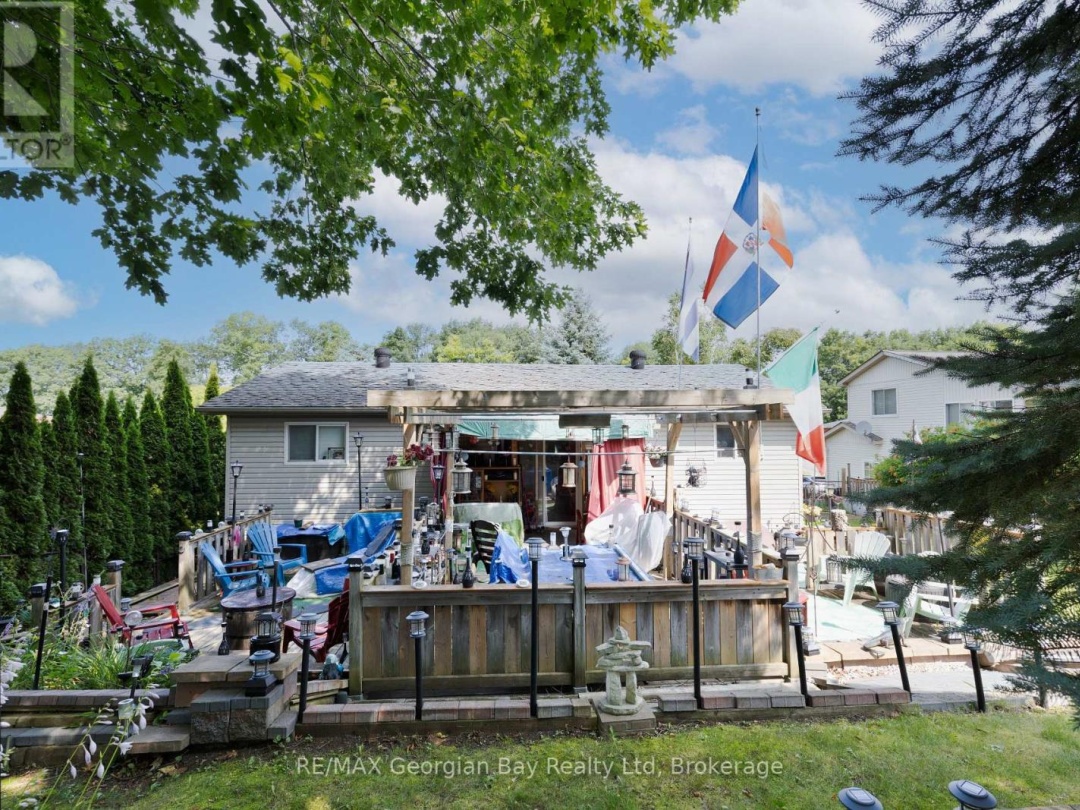 33 ANDERSON CRESCENT, 