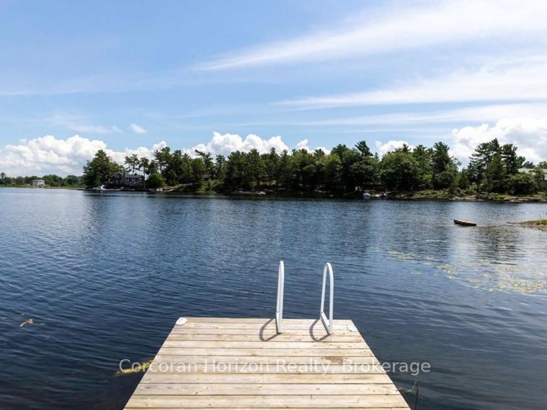 64 Wolverine Beach Road, Georgian Bay