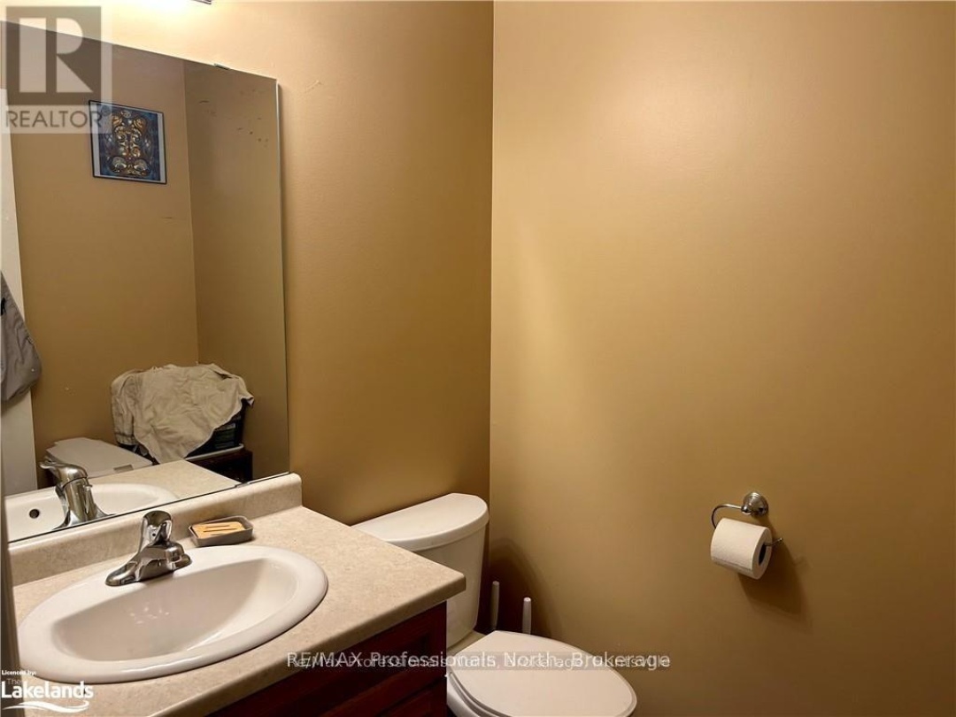 20 - 1591 HIDDEN VALLEY ROAD, 