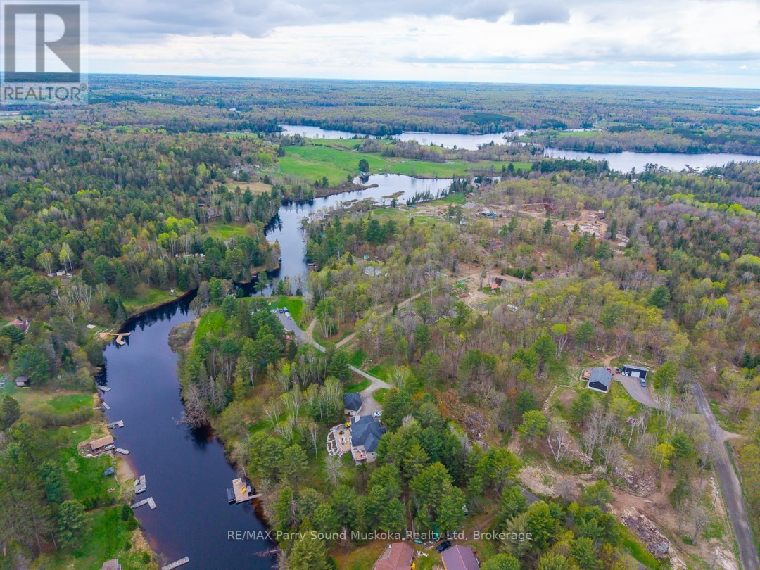 22 Dickinson Road, Manitouwabing Lake