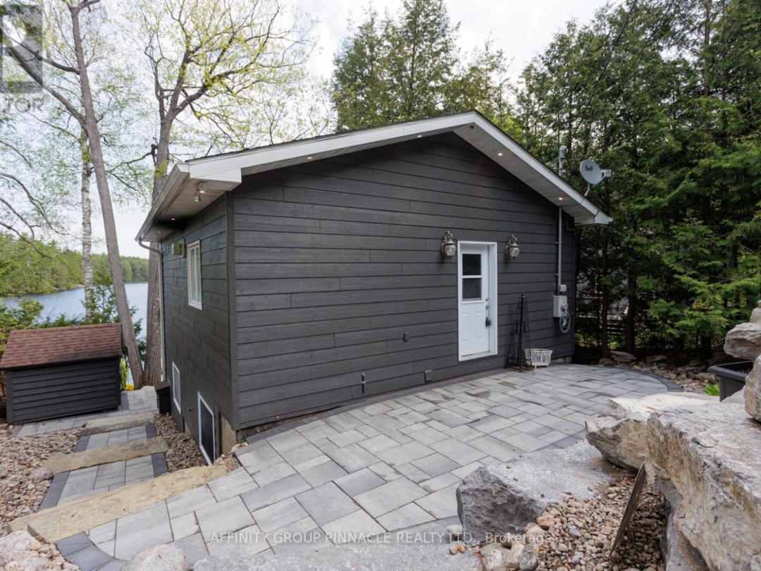 1403 Crystal Lake Road, Crystal Lake