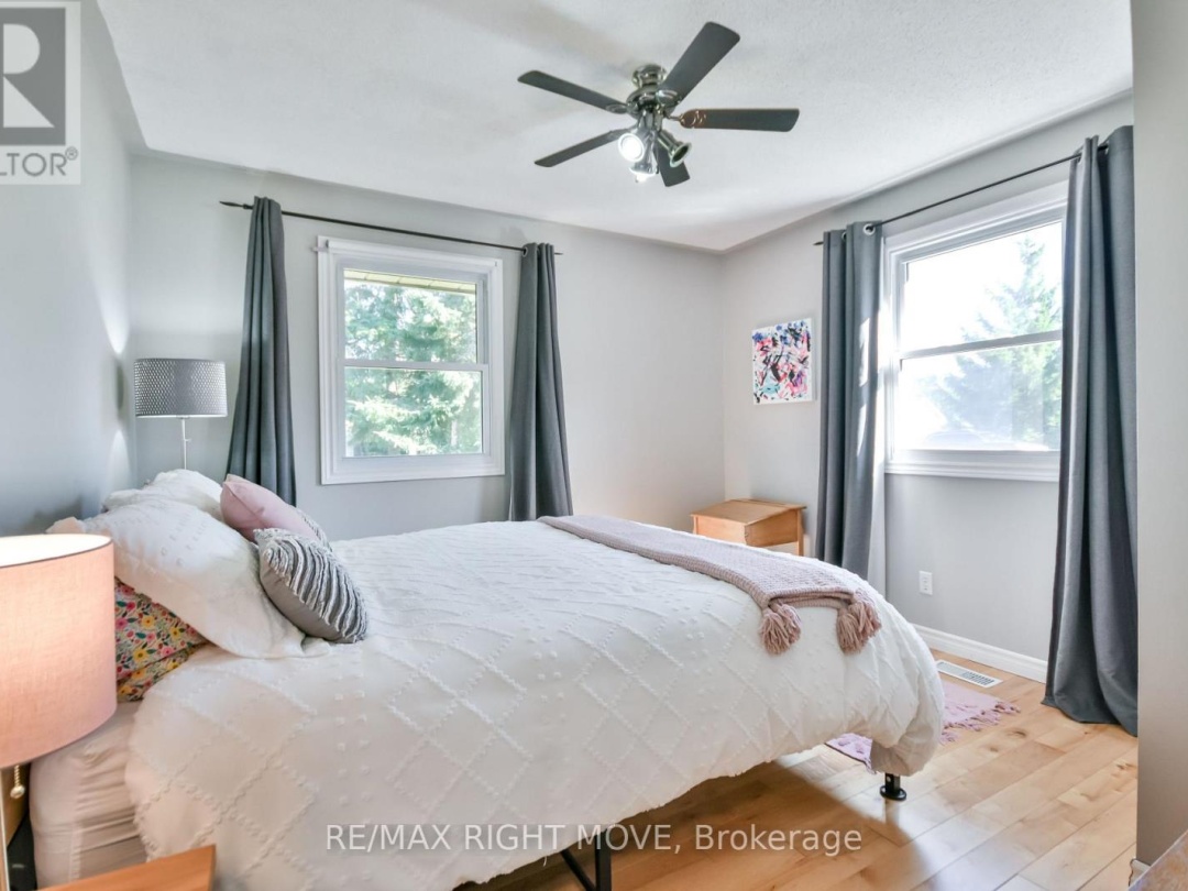 2009 MARCHMONT ROAD, 