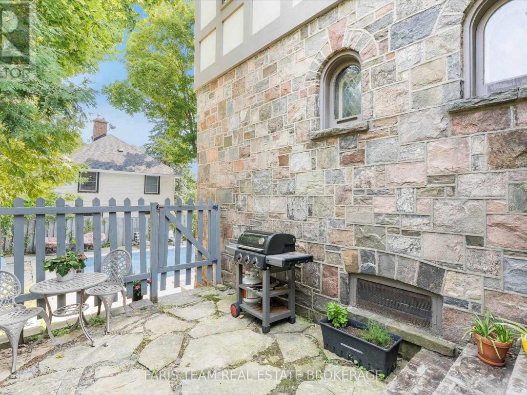 44 TECUMSETH STREET, 