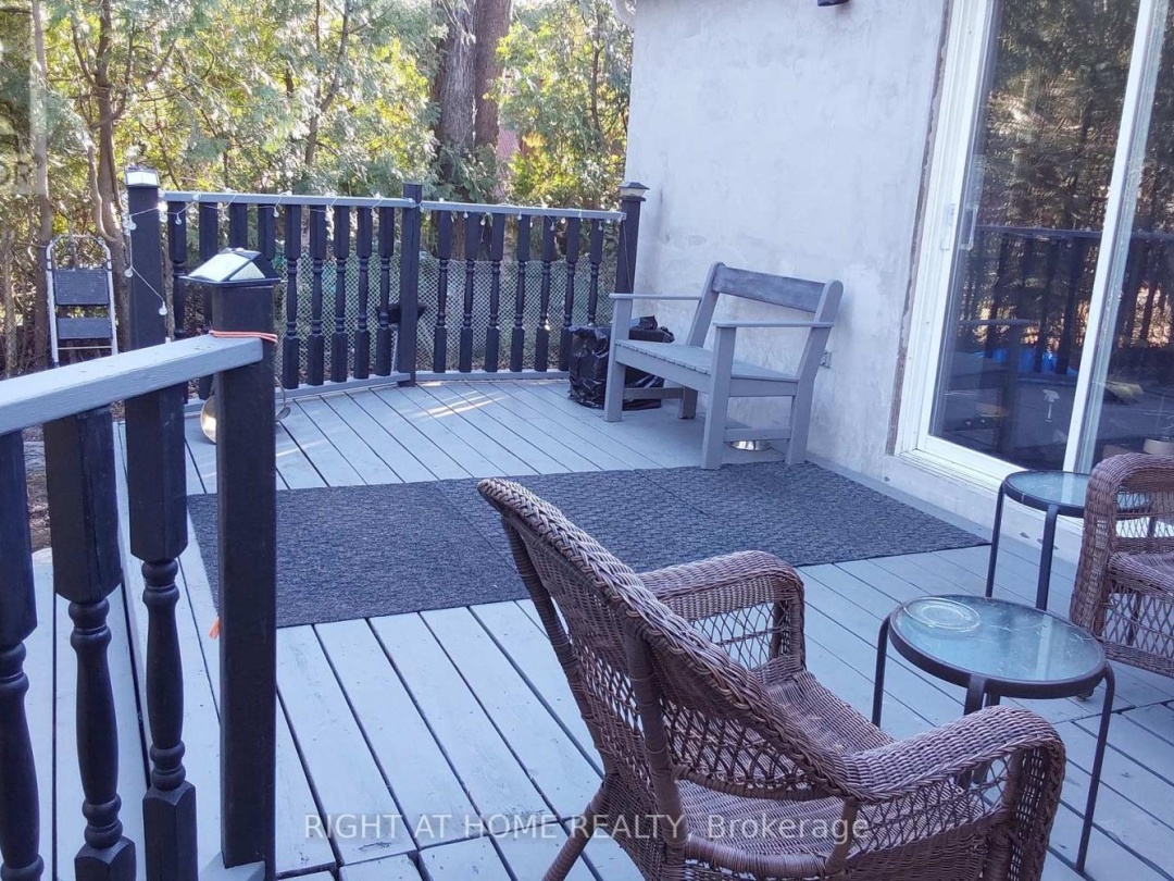 2323 Lakeshore Drive, Lake Simcoe