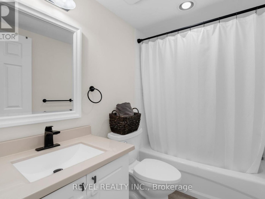 206 - 107 BOND STREET, 