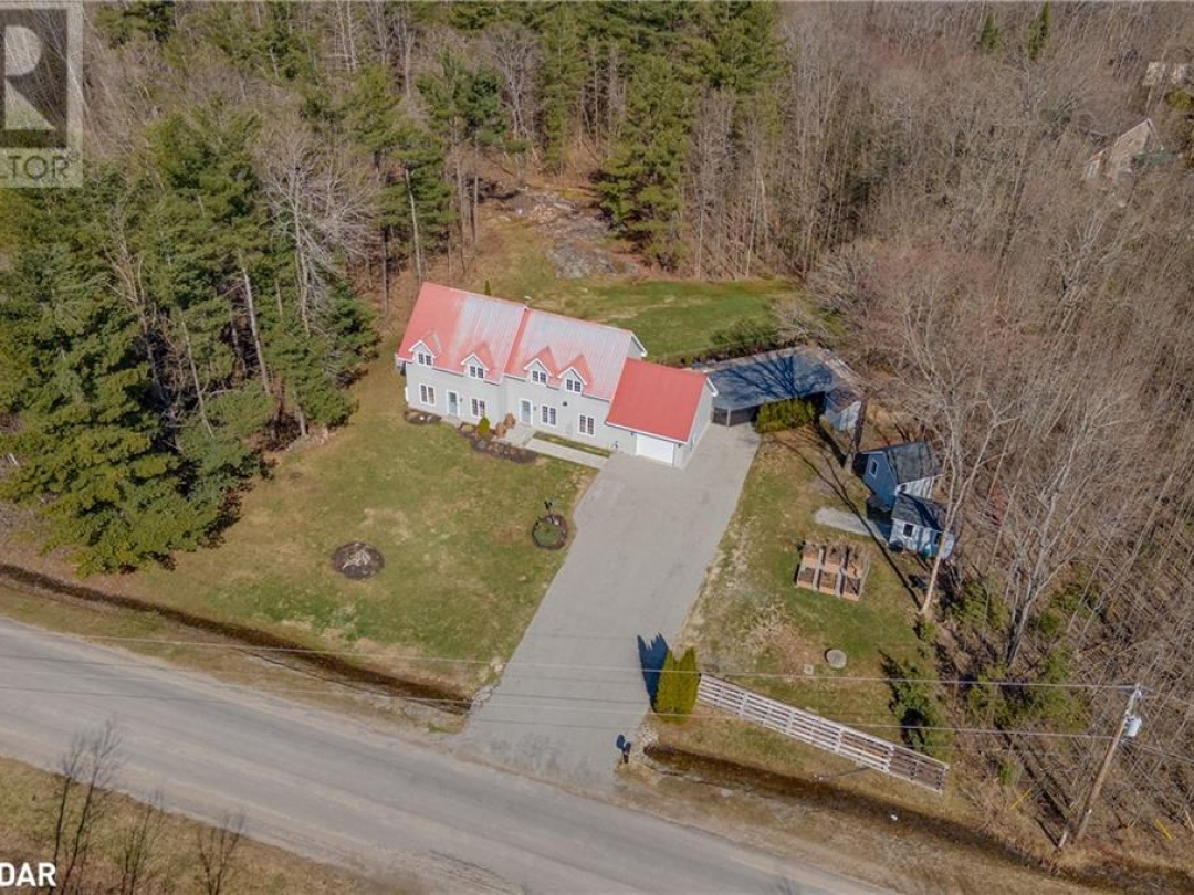 1572 Laughlin Falls Road, Coldwater