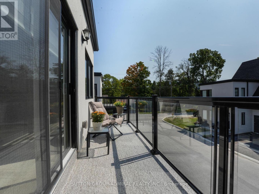 42 Ruby Crescent, Lake Simcoe