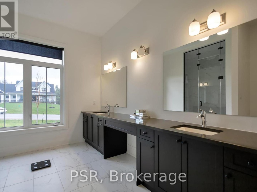 72 GEORGIAN GRANDE DRIVE, 