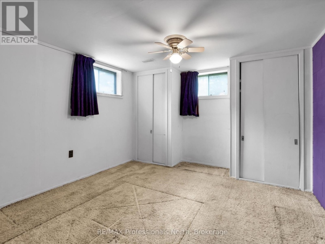 1716 GRAVENHURST PARKWAY, 