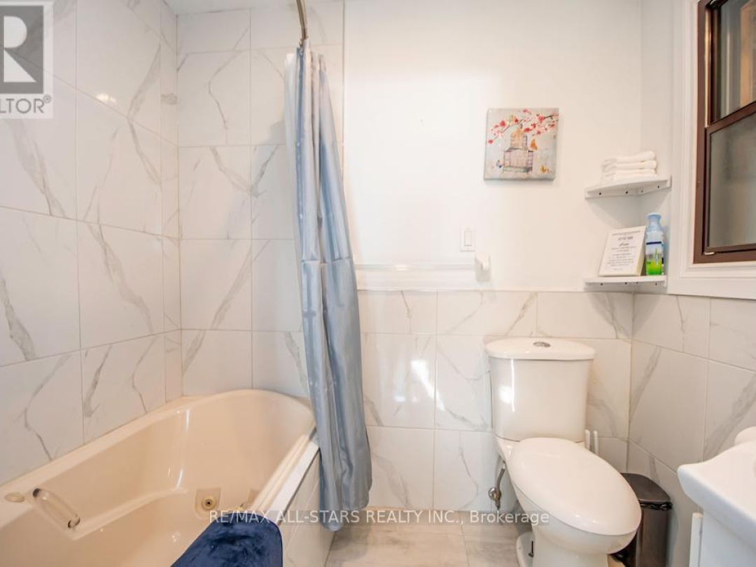 122 FENELON DRIVE, 