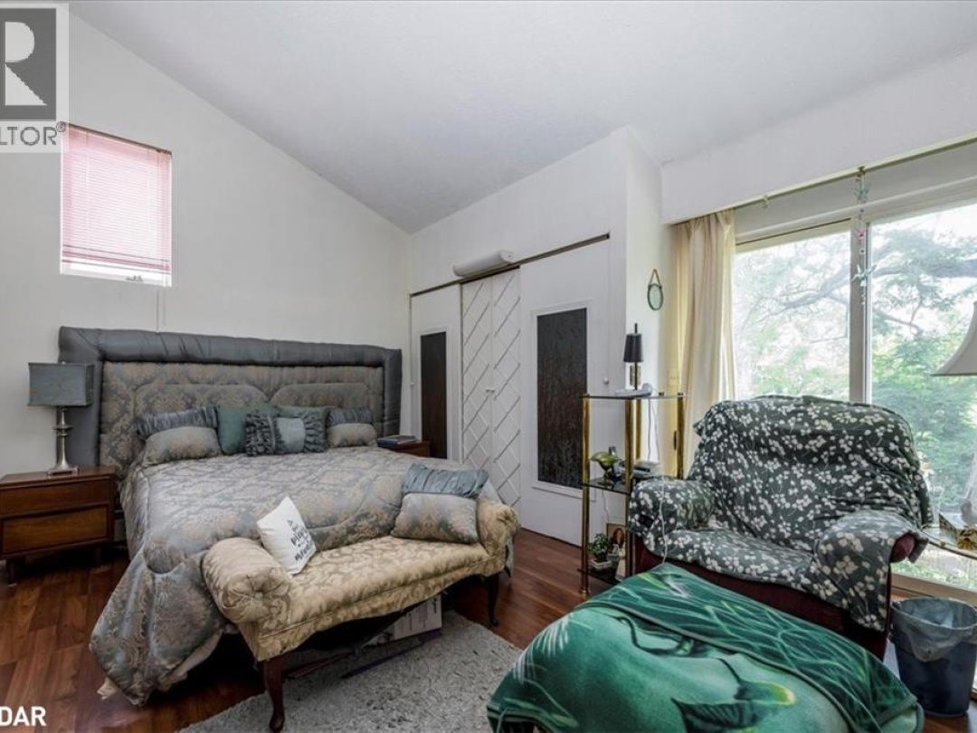 42 OLD INDIAN Trail, 