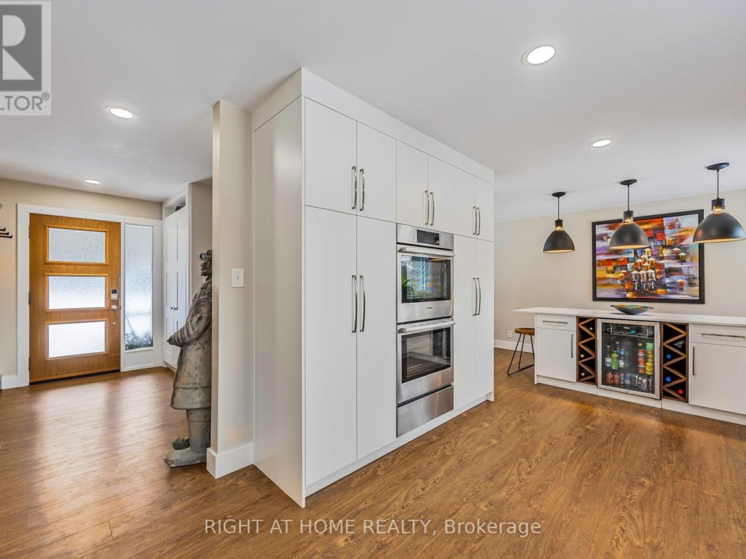 7592 East River Road, Black Lake