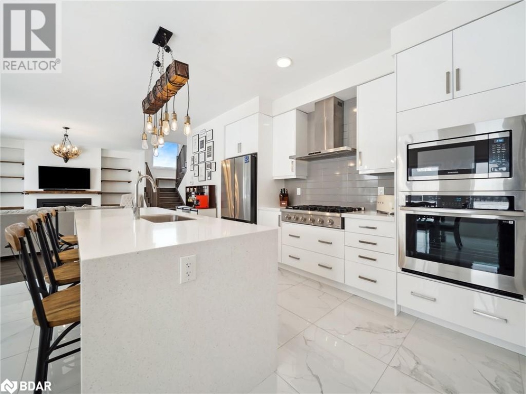 3727 Quayside Drive, Severn