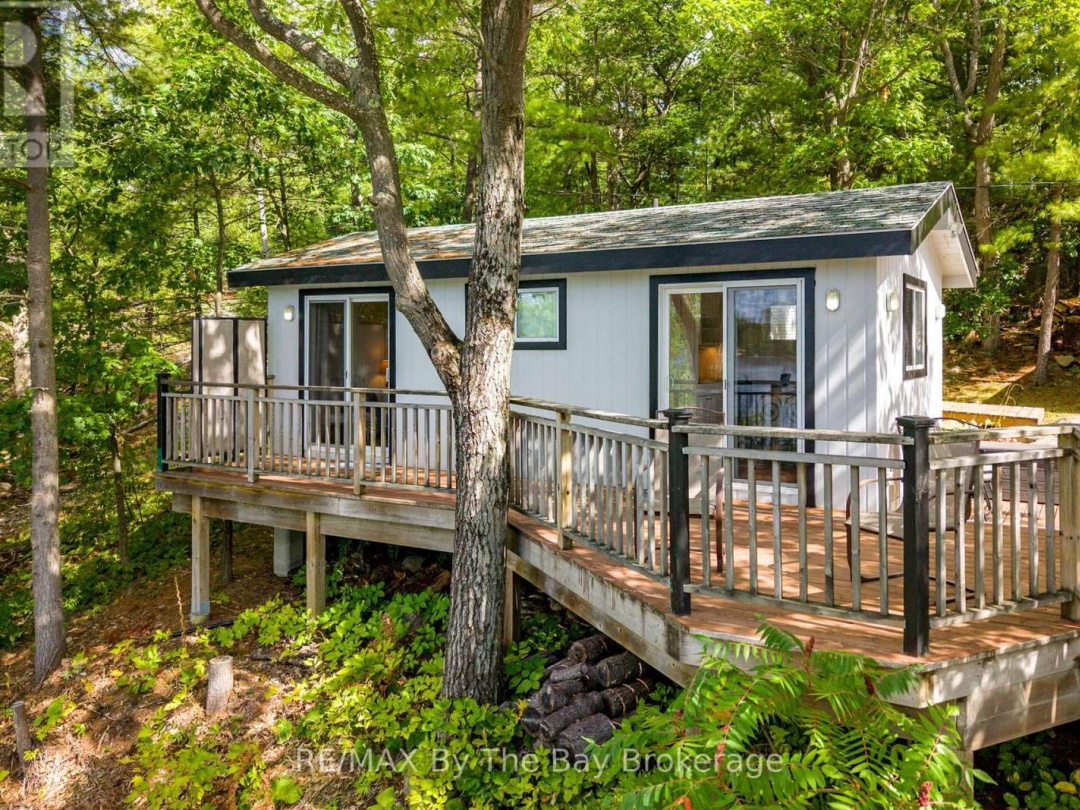 18588 GEORGIAN BAY SHORE, 